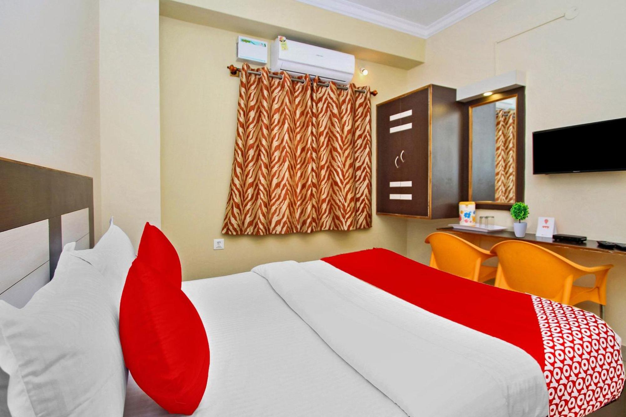 Oyo Sai Ram Residency Hotell Bangalore Exteriör bild